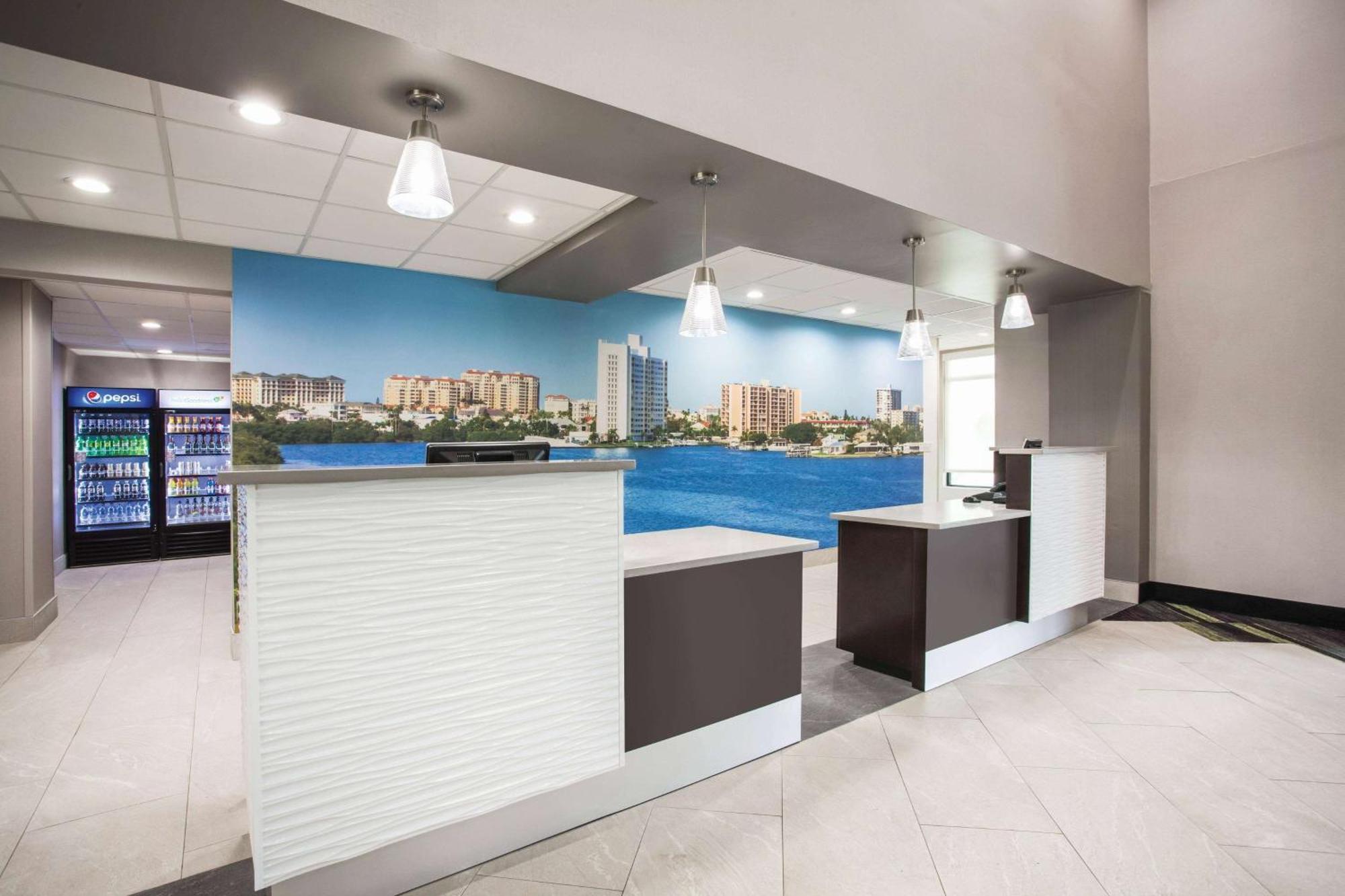 La Quinta By Wyndham Clearwater South Hotell Eksteriør bilde